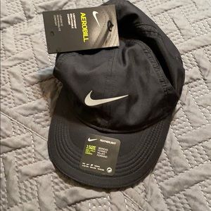 Women’s Nike Cap !